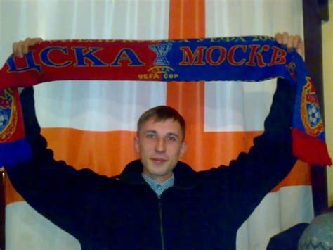 Тело из минского подъезда обоссывалось во сне на бригадный баннер | Реванш