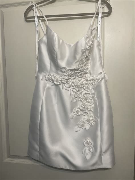 Azazie New Wedding Dress Save 25% - Stillwhite
