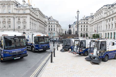 Electric fleet upgrades will soon replace every q66 bus 4