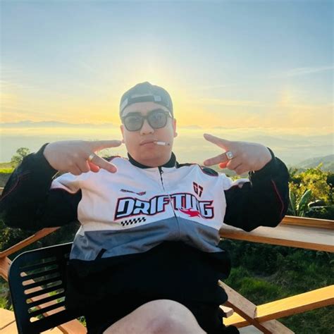 Stream NST HOT TIKTOK Tặng Anh Luật Nhà Thơ Nhân Oggy Mix by Nhân Oggy Listen online