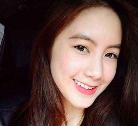 Hình ảnh cực xinh của hot girl Lào tuổi