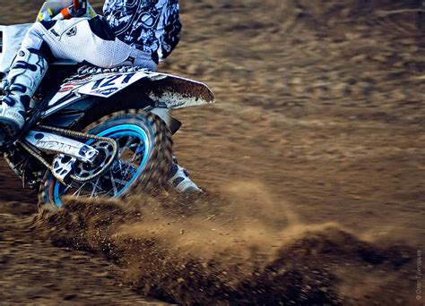 Соревнования по мотокроссу