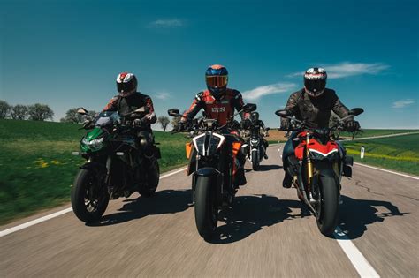 Hyper Naked Bike Vergleich Ducati Streetfighter V S