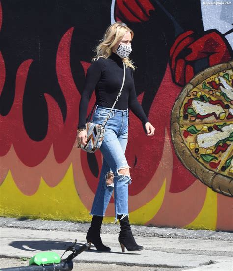 Malin Åkerman Nude OnlyFans Leaks Fappening Page FappeningBook