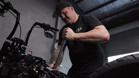 SAS Air Suspension SAS-18 OUT NOW - YouTube