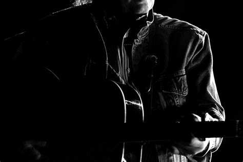 Dwight Yoakam Returns To Cowpunk Roots For Fiery Second Hand Heart
