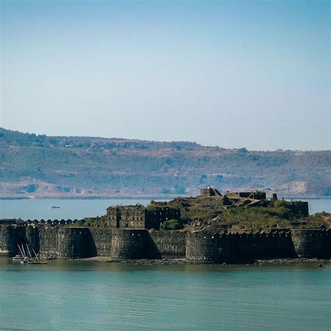 Beautiful beaches, historic forts, ancient temples to visit in Alibag