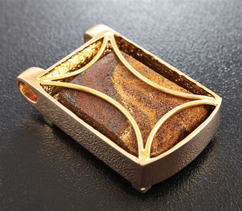 Эксклюзив! Золотой кулон с уникальным австралийским болдер опалом 40,5 ...