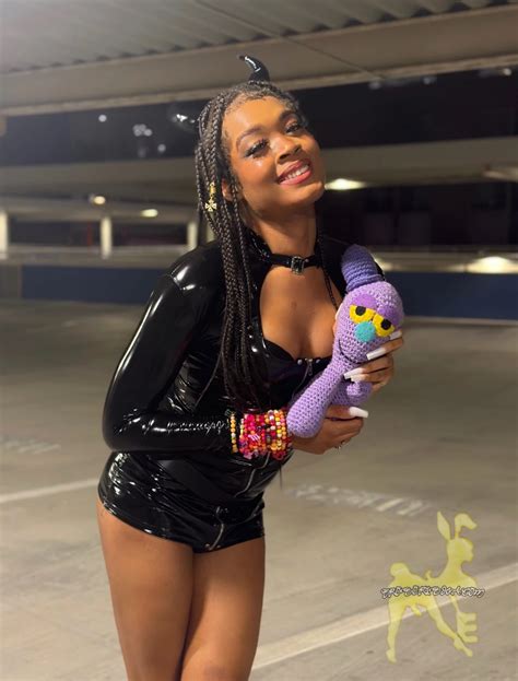 Mischievous Ts Eros Orisha Nude Pics Xhamster