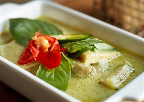 Thai Coconut Green Curry - VEGWORLD Magazine