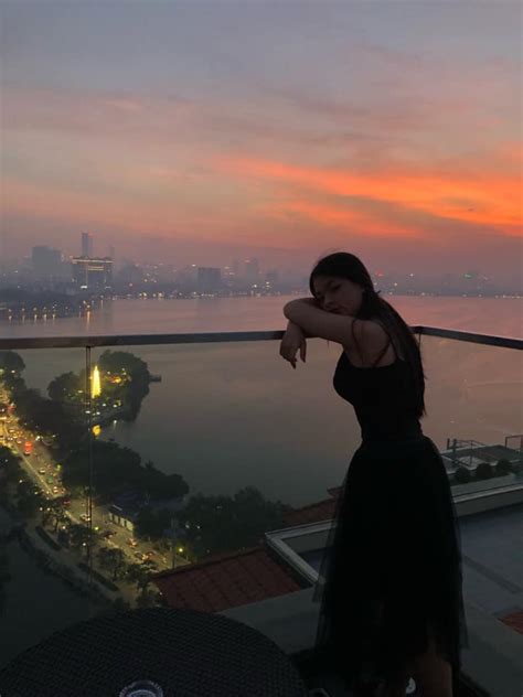 Con G I Ngh S Chi U Xu N Di N Bikini Khoe V C D Ng Nu T N Ph N Gia Nh