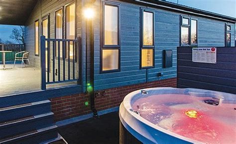 Luxury Lodges With Hot Tubs In Suffolk Romantic Log Cabins