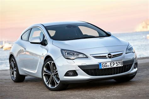 Opel Astra Gtc Cdti Cv S S Porte Innovation Prezzo E Scheda