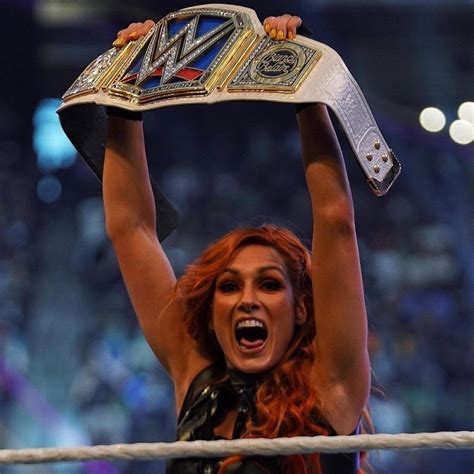 Wwe Raw Addresses Becky Lynchs Shocking Early Retirement After Title Loss