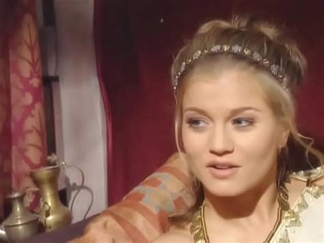 Dorothy Black Rita Faltoyano y Tina tienen sexo anal lésbico y heterosexual XVIDEOS