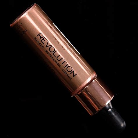 Makeup Revolution Unicorn Elixir Highlighter Review Photos Swatches