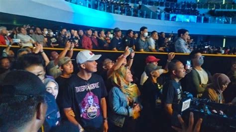 Momen Presiden Jokowi Dan Ganjar Nonton Konser Deep Purple JPNN