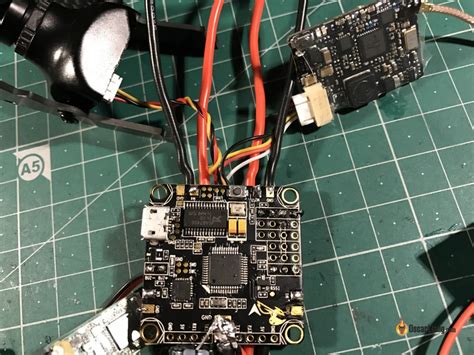 Обзор: полетный контроллер Betaflight F3 FC и регули Quadrant 25A ...
