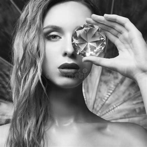 Blonde Sensuelle Dans Son Boudoir Image stock Image du lifestyle érotique 116287069