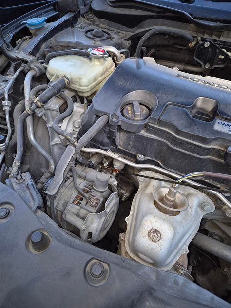 Honda Civic 2016 leaking oil : r/AskMechanics