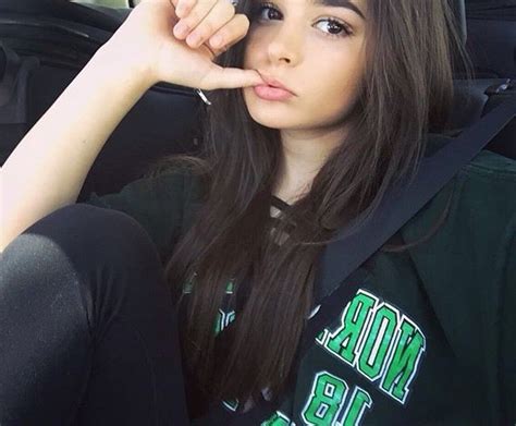 9 Hot Sexy Kaitlyn Clinard Bikini Pics