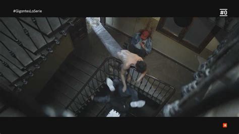 Omg He S Naked Spanish Actor Daniel Grao Goes Full Frontal In Series Gigantes Omg Blog