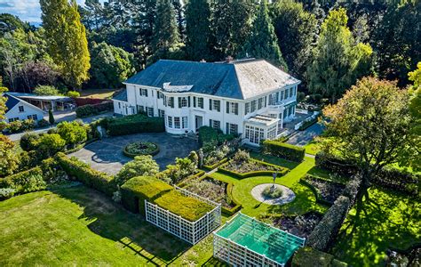 Longwood | PQ Property Intelligence | Forbes Global Properties | New