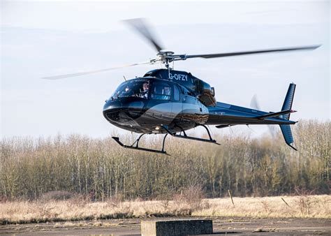 Dvids Images Us Ambassador To Uk Visits Raf Molesworth Image 6 Of 8