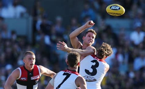 happened west coast eagles fight  st kilda    point win