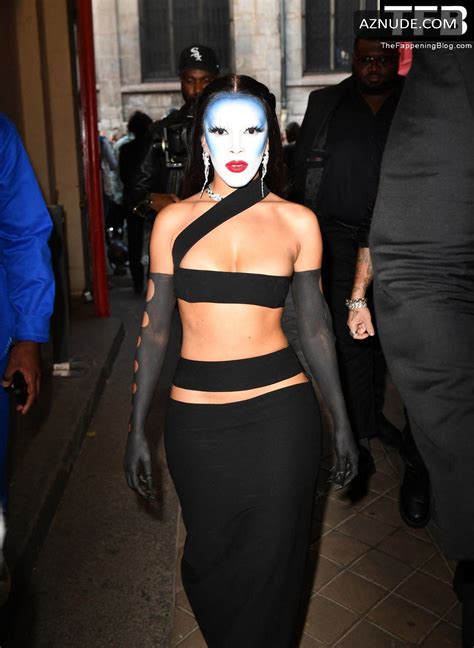 Doja Cat Sexy Seen Showcasing Her Hot Tits At The Monot Womenswear Show In Paris Aznude