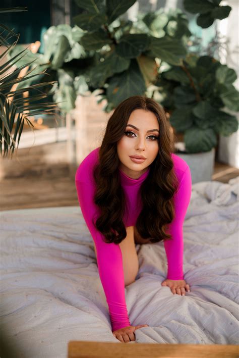Meet 24 y.o. Alina from Lviv, Ukraine Online - ID 11924642 - UaDates