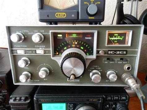 Pro Radio Club News Technology Icom Ic Amateur Vhf Transceiver Artofit