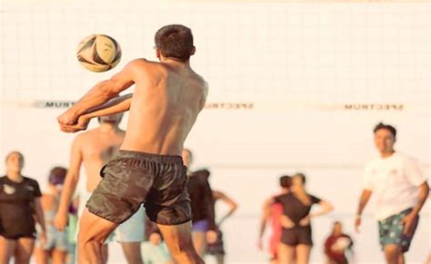 What to Wear for Beach Volley: Sand Volleyball Clothes & Socks