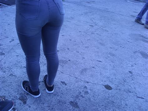 230 Sexy Latina Babe W Fine Booty In Tight Jeans At The Bus Stop Tight Jeans Forum
