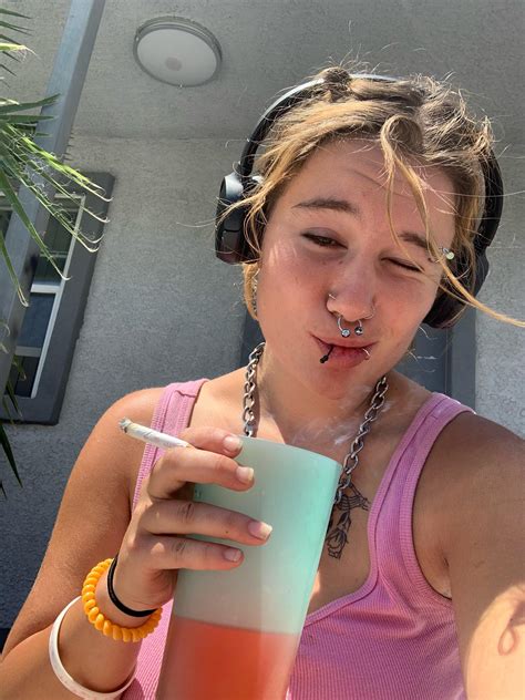 Can I Be Your Personal Porn Show Master F19 R SmokingPorn