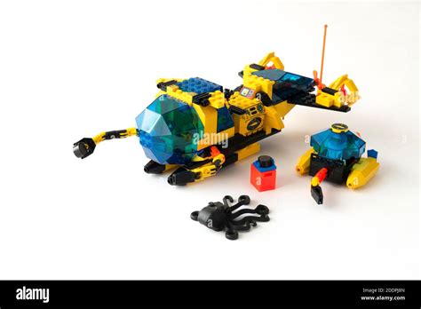 Lego set 6175 from 1998, Crystal Explorer Sub / Aquanaut DSRV II Stock ...