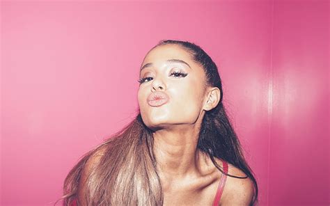 Ariana Grande Beso Labios Artista Fondo De Pantalla HD