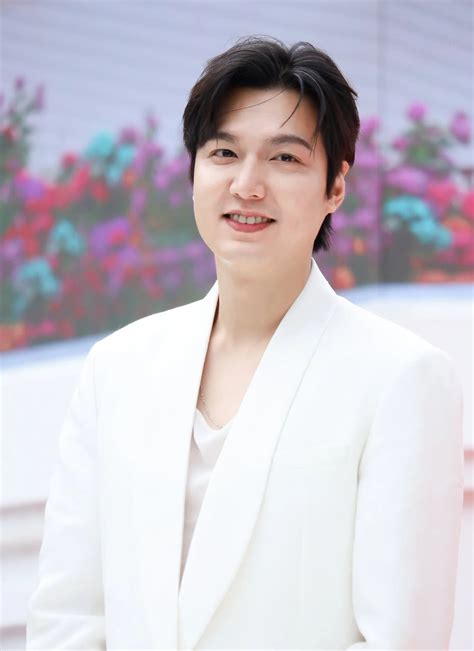 lee min ho phat tuong mum mim nhu ong chu gay chu