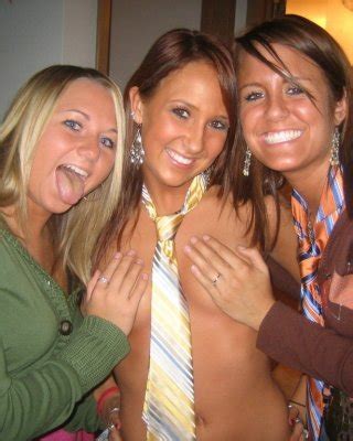 Hot Pics Of Drunk Sluts Naked Doing Wild Things In Parties Porn Pictures XXX Photos Sex Images