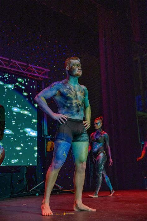 Model mayhem models find new networking tools for their careers 20