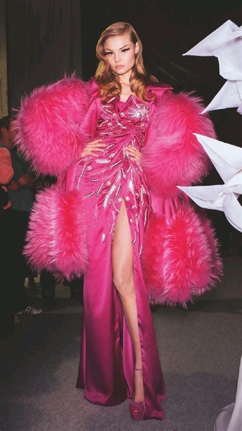 Bob Mackie Discusses Cher And The Evolution Of The Naked Dress Artofit