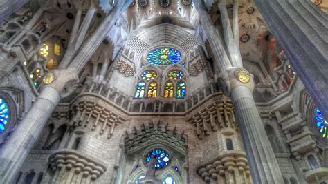 The Magnificent Interior Of La Sagrada Familia In Photos Wanderarti