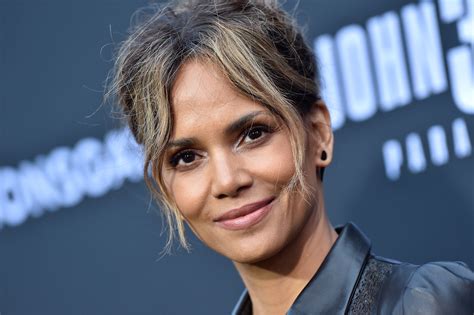 Voilà Pourquoi Halle Berry Est Toujours Aussi Belle