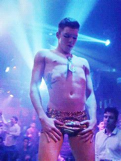 CAMERON MONAGHAN Ian Of Shameless Nude Page LPSG