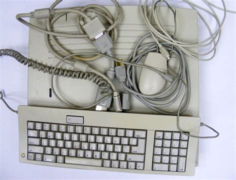 Apple Power Macintosh 6100/66 Sytem M1596