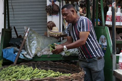 Jornal Correio Alta no preço do quiabo afasta clientes para os