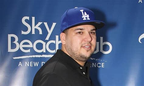 How Old Is Rob Kardashian? Net Worth, Age, And More! - Chamberlainsun