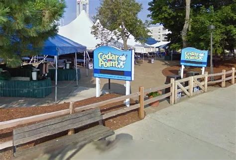 Frisky Couple Caught Having Sex On Ferris Wheel In Full View Of Stunned