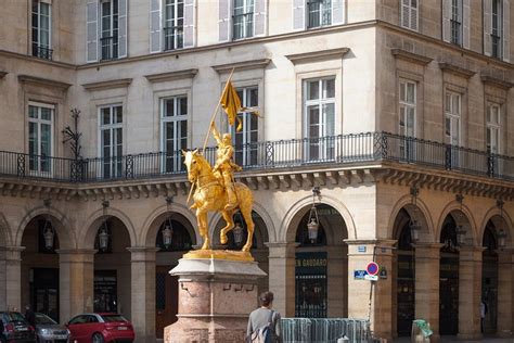 Paris Bastille Neighborhood Self Led History Audio Tour