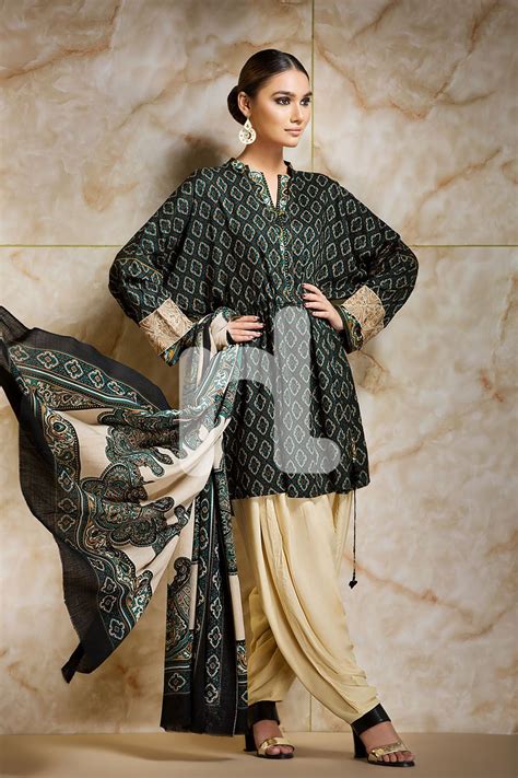 Embroidered Unstitched Piece Pakistani Linen Dress On A Discount